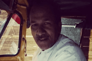 Auto Driver Refuses To Charge Money From Woman Travelling Alone At Night; Wins Hearts On Social Media