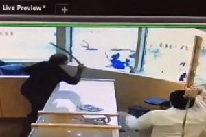 Jewellery shop owner scares off robbers with sword