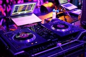 DJ and friends kill guest for requesting a song during wedding party