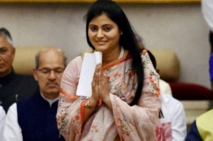 Three men arrested for eve-teasing Union Minister Anupriya Patel.