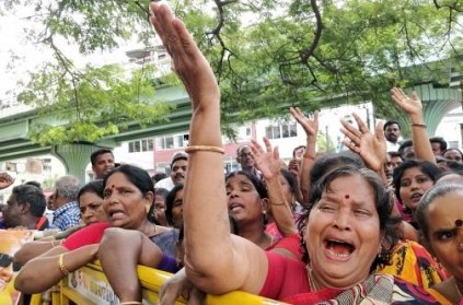 DMK cadres plead at Kauvery Hospital