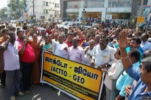 ‘99 % பேர் பணிக்கு திரும்பினர்... மீதமுள்ளவர்கள் இன்றிரவு 7 மணிக்குள் திரும்ப எச்சரிக்கை’.. பள்ளிக்கல்வித்துறை!