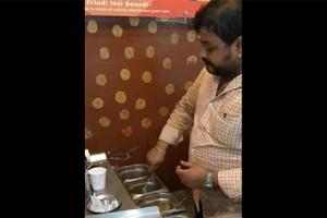 WATCH | This Man In Coimbatore Creates Music With Spatula While Serving Sweet Corn