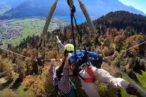 Watch - Glider holds on to life after pilot forgets to attach harness