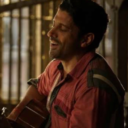 Makers spent just Rs. 5000 for Farhan Akhtar's costumes in 'Lucknow Central'