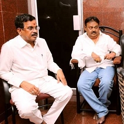 Prominent Producer meets Captain Vijayakanth at his residence! More Details here!