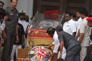 Karunanidhi death: Political leaders and Celebrities pay homage