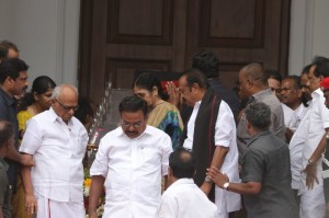 Karunanidhi death: Political leaders and Celebrities pay homage